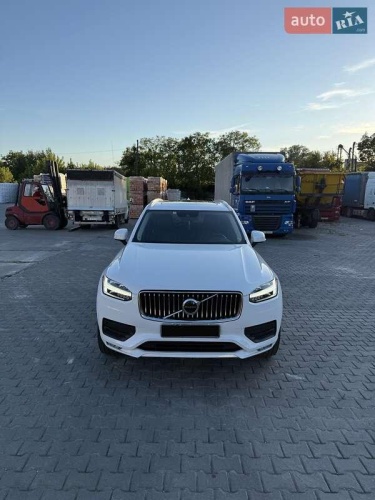 Volvo XC90 2019