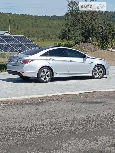 Hyundai Sonata 2011