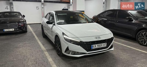 Hyundai Elantra 2021