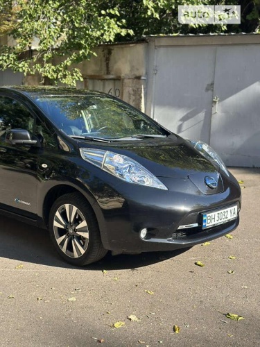 Nissan Leaf 2014