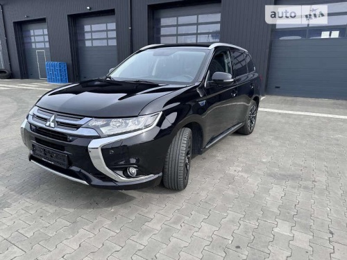 Mitsubishi Outlander 2016