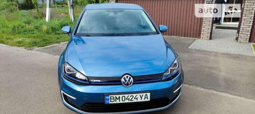 Volkswagen e-Golf 2015