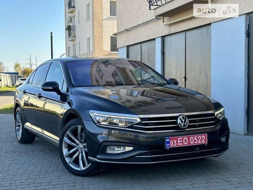 Volkswagen Passat 2021