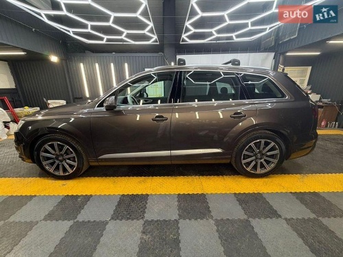 Audi Q7 2016