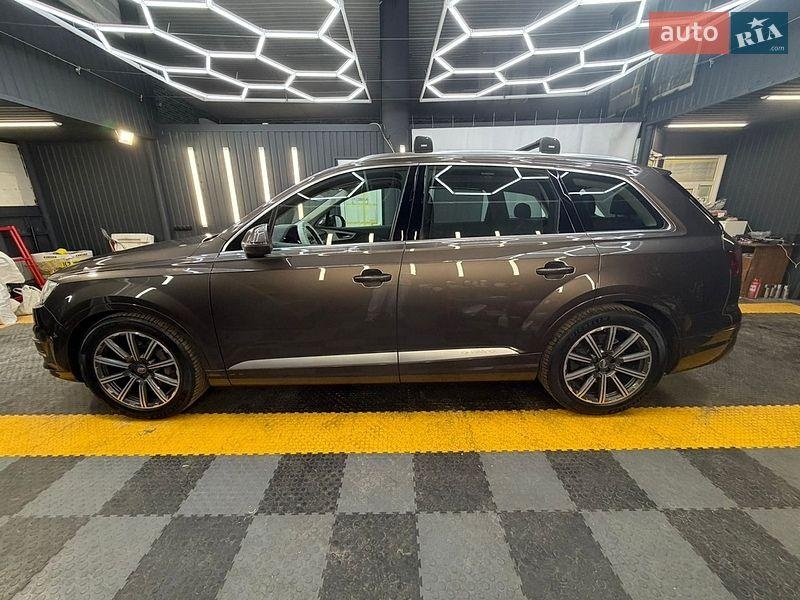 Audi Q7 2016