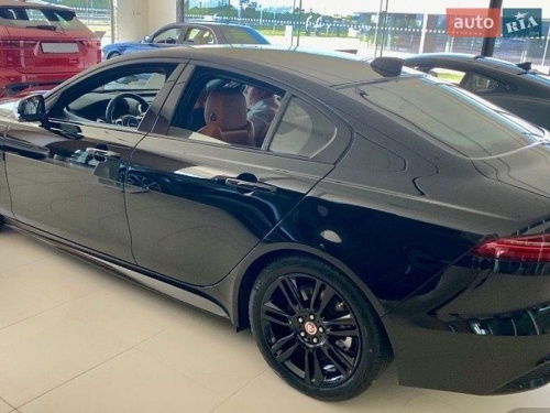 Jaguar XE 2021