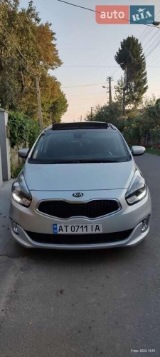 Kia Carens 2016