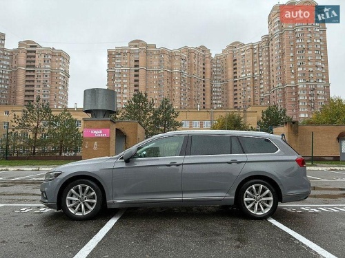 Volkswagen Passat 2022