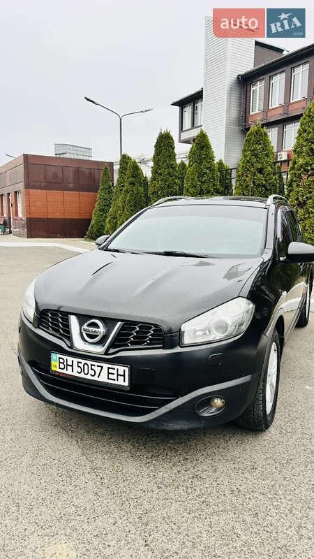 Nissan Qashqai+2 2010