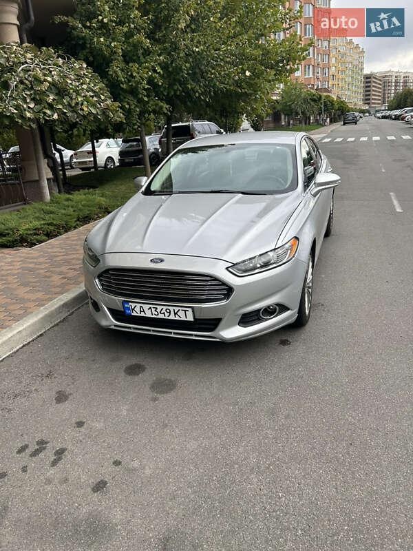 Ford Fusion 2016