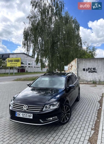Volkswagen Passat 2011