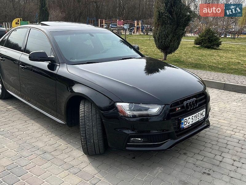 Audi A4 2014