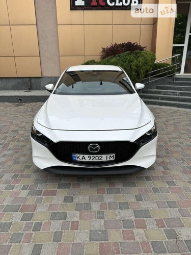 Mazda 3 2019