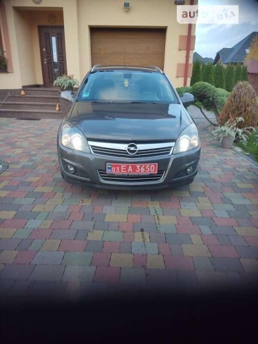 Opel Astra 2010