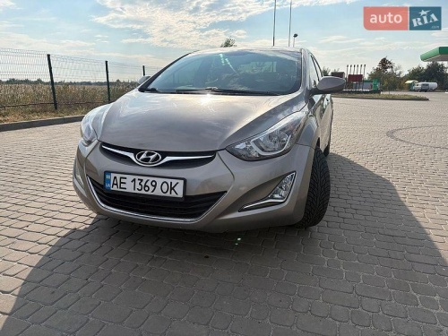 Hyundai Elantra 2015