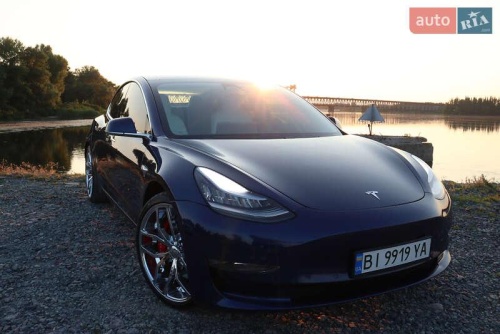 Tesla Model 3 2019