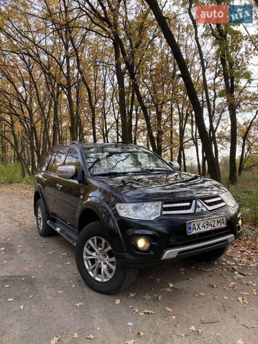 Mitsubishi Pajero Sport 2013