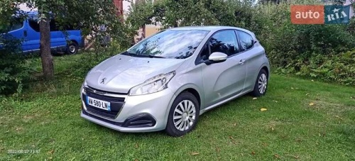 Peugeot 208 2015