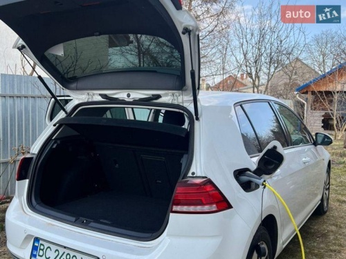 Volkswagen e-Golf 2020