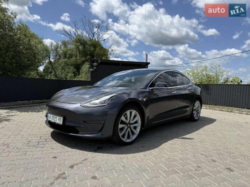 Tesla Model 3 2018