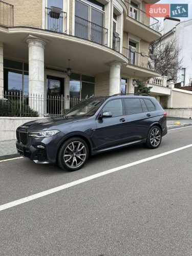 BMW X7 2022