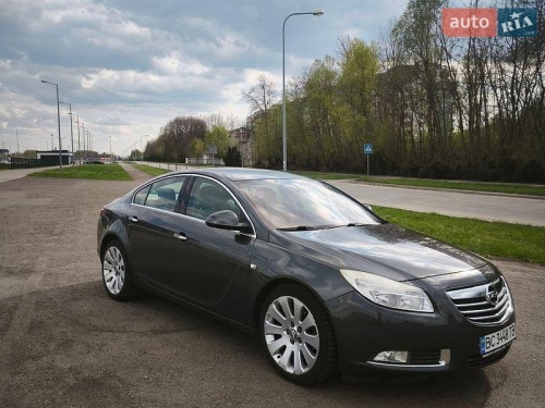 Opel Insignia 2011