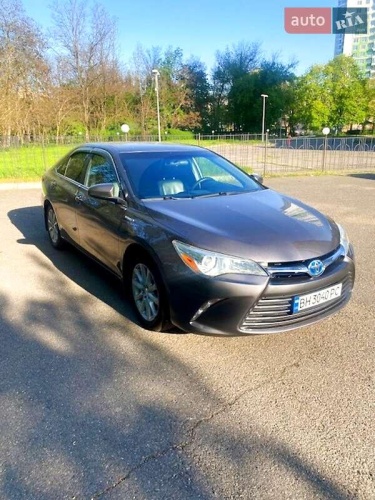 Toyota Camry 2016