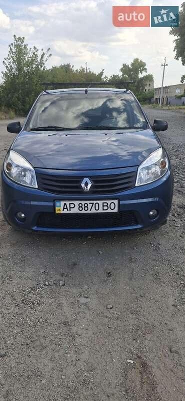 Renault Sandero 2010