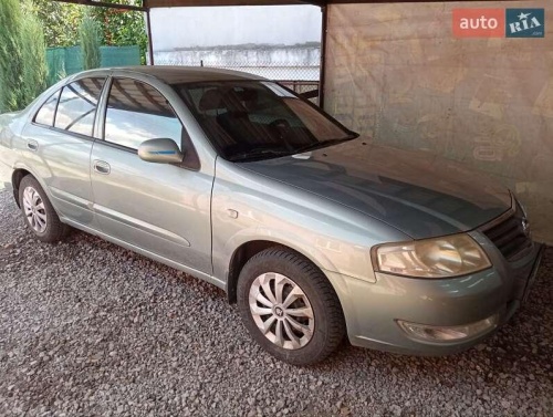 Nissan Almera 2008