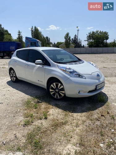 Nissan Leaf 2014