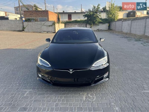 Tesla Model S 2017