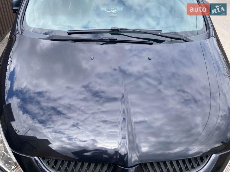 Mitsubishi Grandis 2008