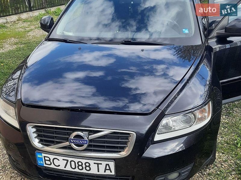 Volvo V50 2011