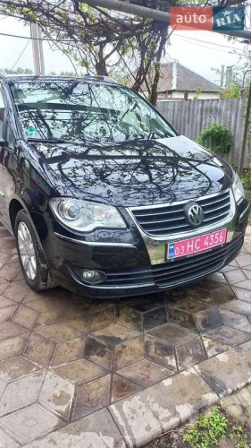 Volkswagen Touran 2010
