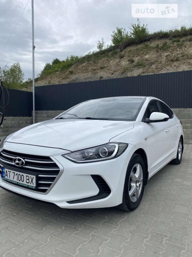 Hyundai Elantra 2016