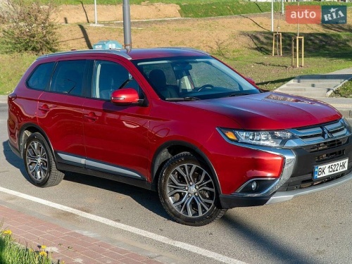 Mitsubishi Outlander 2015