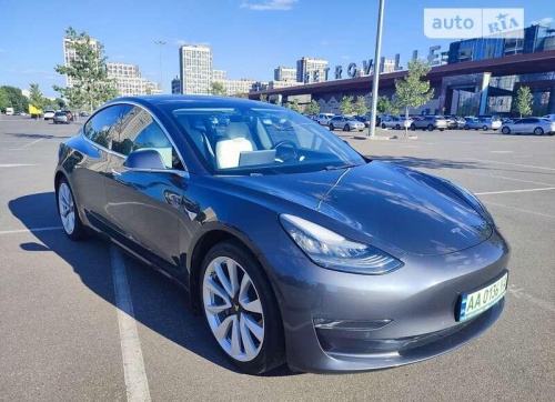 Tesla Model 3 2018