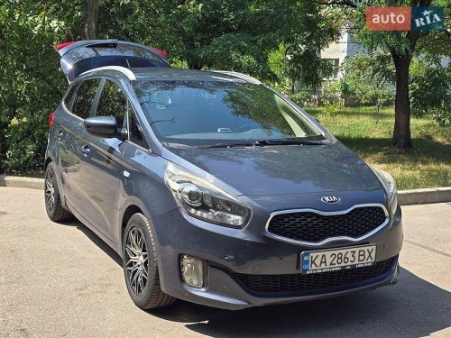 Kia Carens 2015