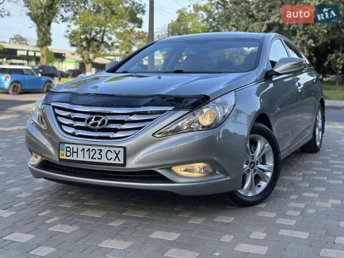 Hyundai Sonata 2010