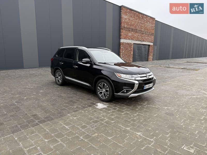 Mitsubishi Outlander 2016