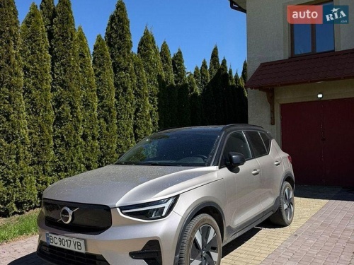Volvo XC40 2023