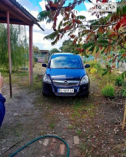 Opel Zafira 2011