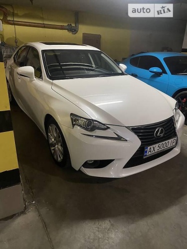 Lexus IS 2015