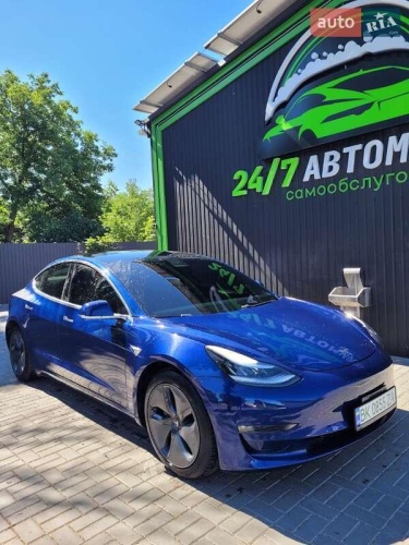 Tesla Model 3 2019