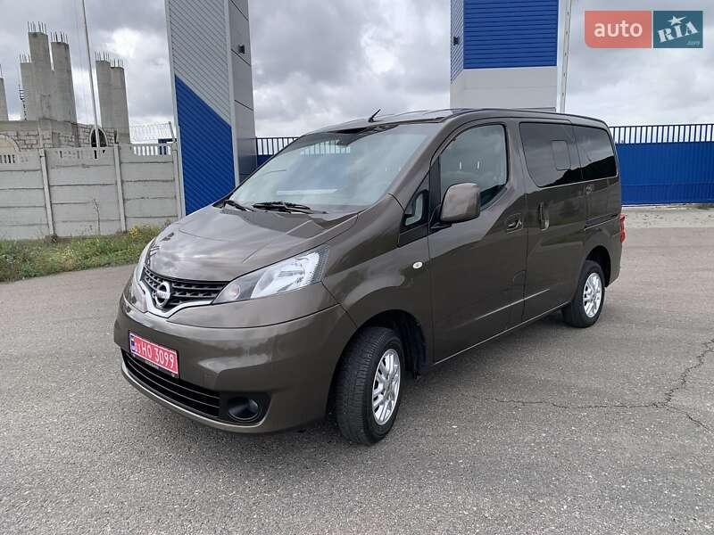 Nissan NV200 2014