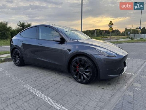 Tesla Model Y 2022