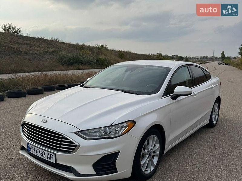 Ford Fusion 2020