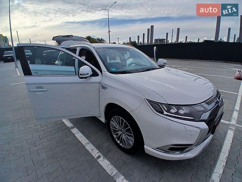 Mitsubishi Outlander 2019