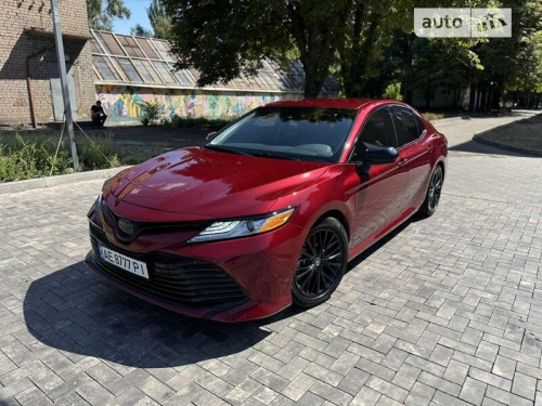 Toyota Camry 2019