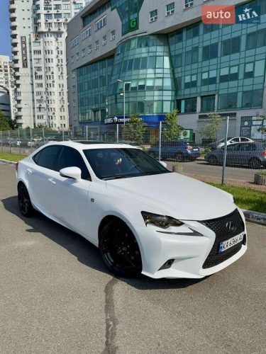 Lexus IS 2013